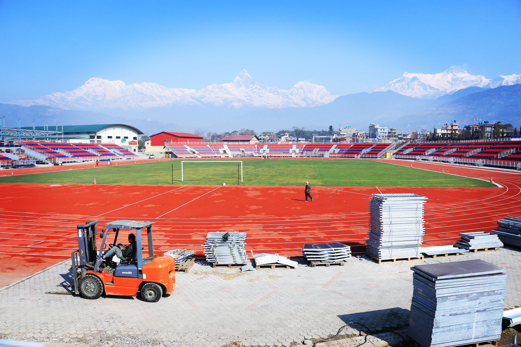 पोखरा फुटबल रङ्गशालामा ‘फ्लड लाइट’ राखिने